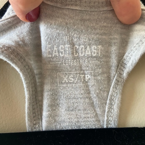 𝅺⭐️2 FOR $20⭐️ East COAST LIFESTYLE Grey Racerback Tank Top. XS - Picture 8 of 9